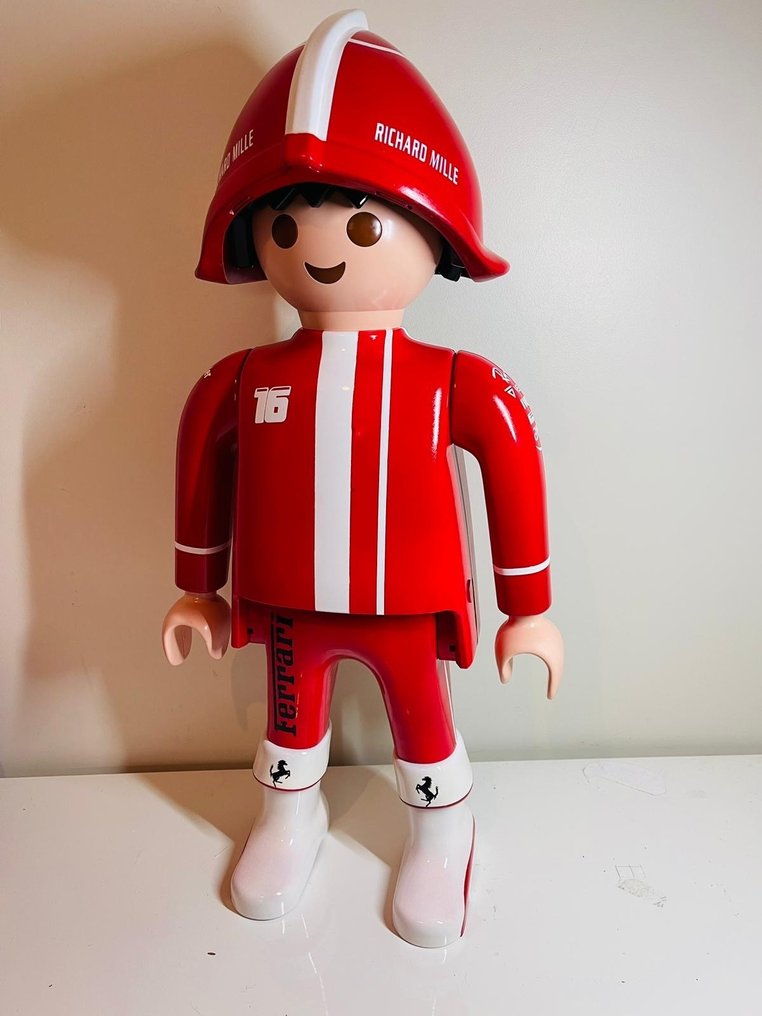 C.Custom Playmobil XXL inspiration Charles Leclerc Ferrari