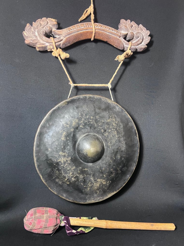 Gong Southeast Asia Catawiki