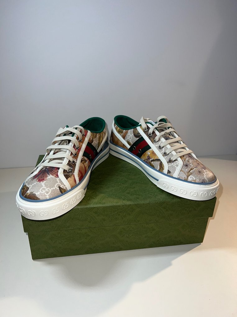 Gucci size 39 in us sales