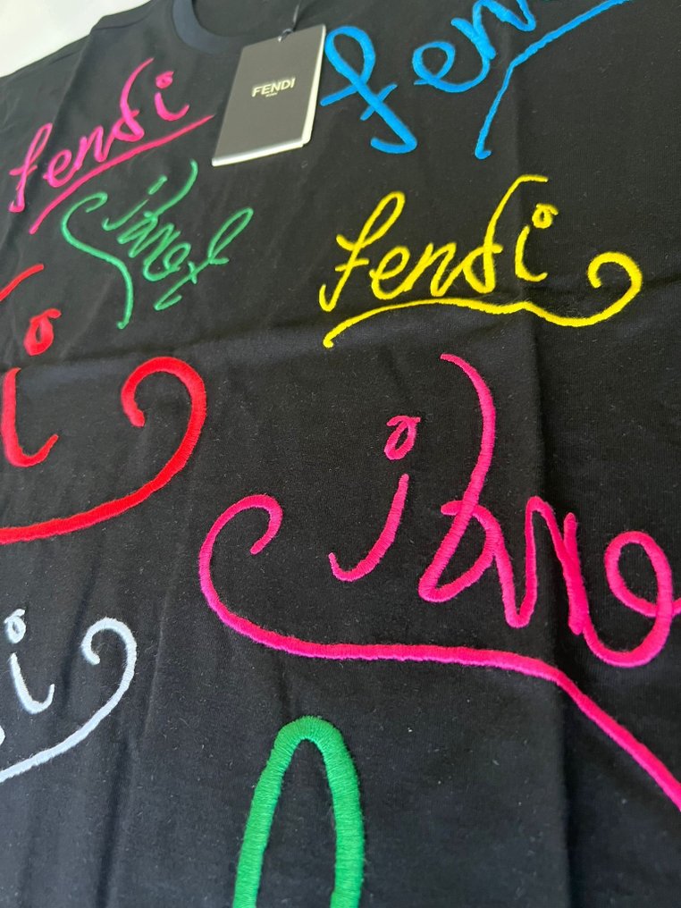 Fendi deals rainbow shirt