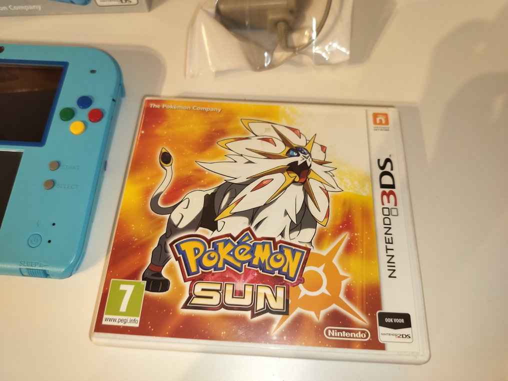 Nintendo 2ds sun and sales moon