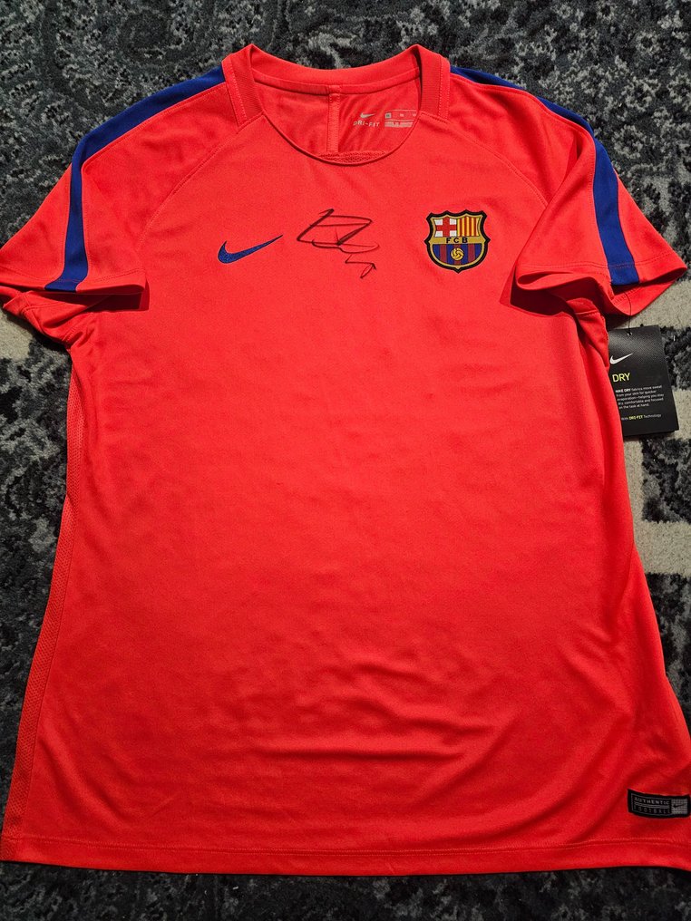 FC Barcelona - Lamine Yamal - Football shirt - Catawiki