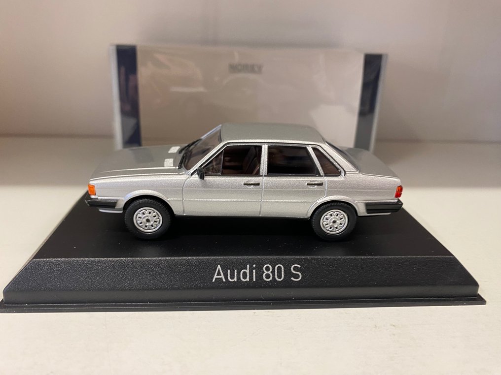 Norev 1:43 - 1 - Voiture miniature - Audi 80S - Catawiki