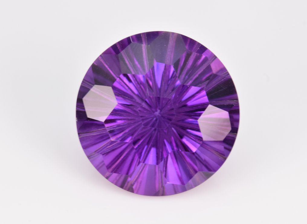 No Reserve Precision Cut Amethyst 20 81 Ct Catawiki no-reserve-precision-cut-amethyst-20-81-ct-catawiki