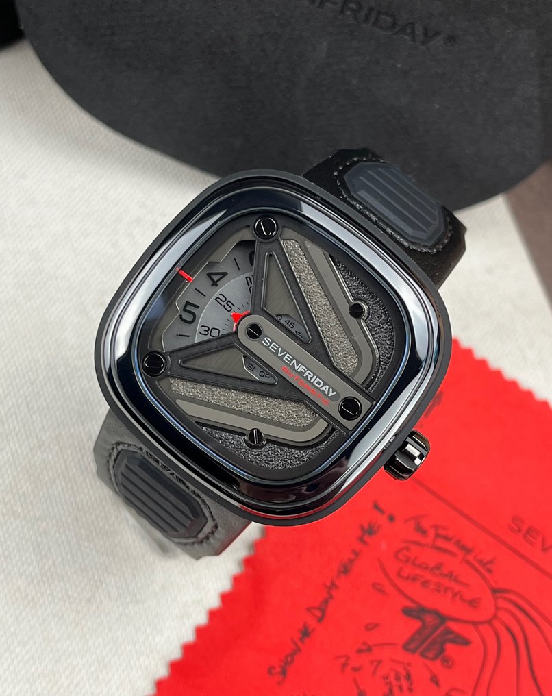Sevenfriday NO RESERVE PRICE Automatic M3 01 Spaceship No