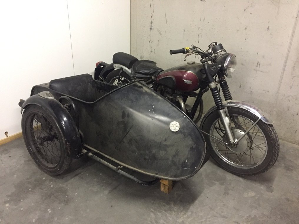 1952 outlet ural motorcycle