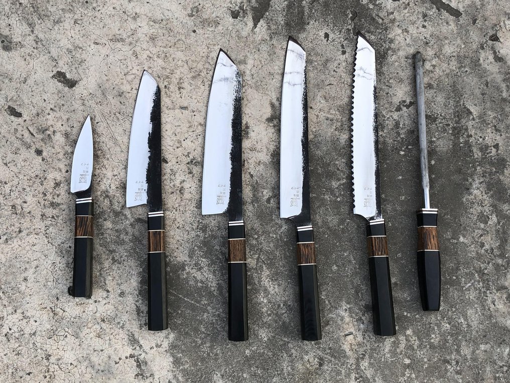 Ensemble de couteaux japonais