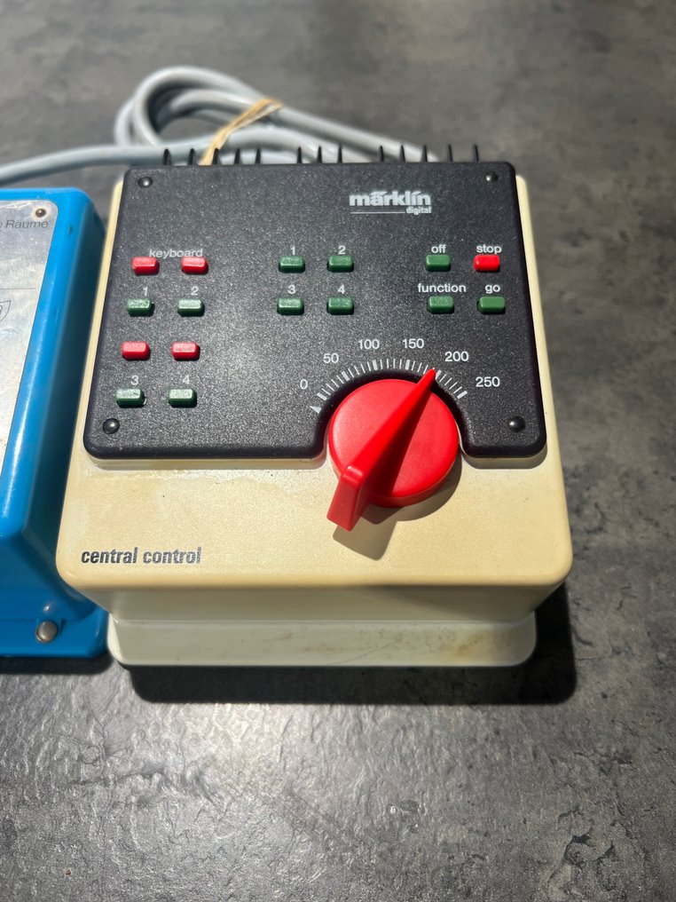Märklin H0 6036/6022/6631 Model train control unit (3