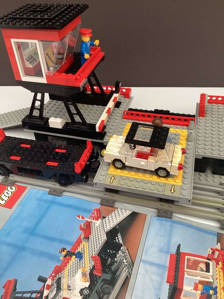 LEGO Car Transport Depot Set 7839