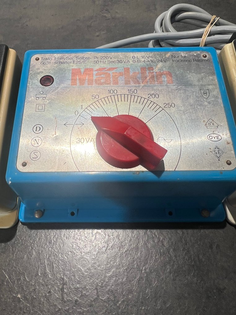 Märklin H0 6036/6022/6631 Model train control unit (3