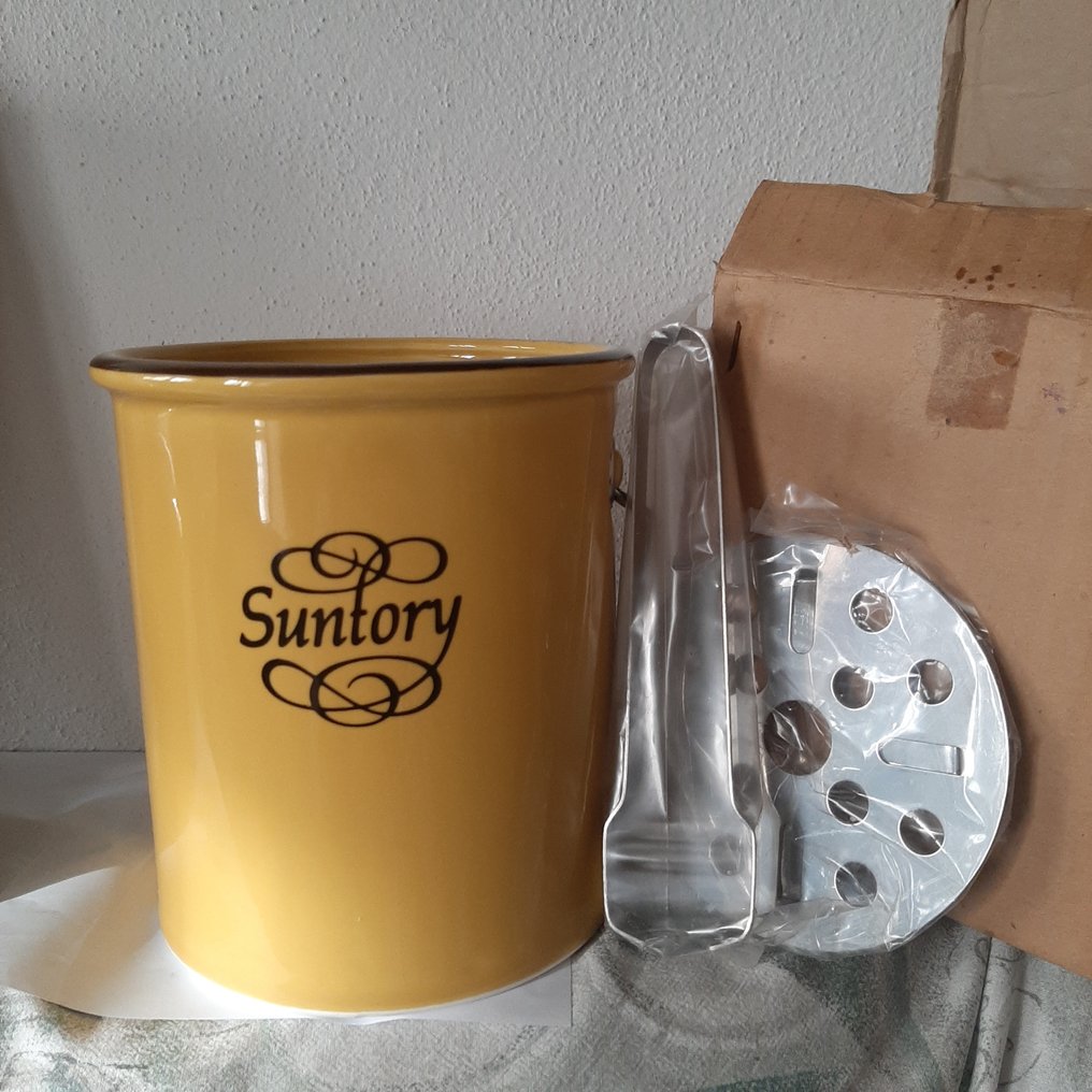 Suntory Ice bucket (2) Ceramic, Plastic Catawiki