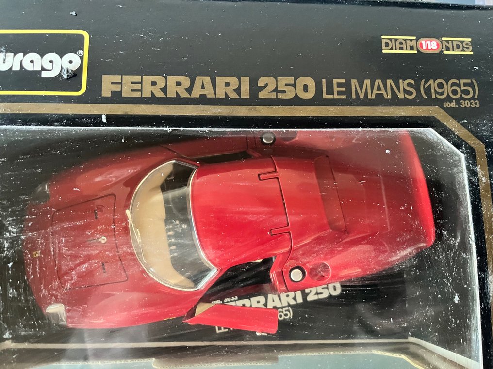 Burago Ferrari 250 Le Mans 1965 Echelle 1:18 Voiture Miniature - Rouge  (3033)
