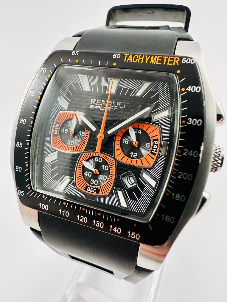Triumph 3019 2025 watch price