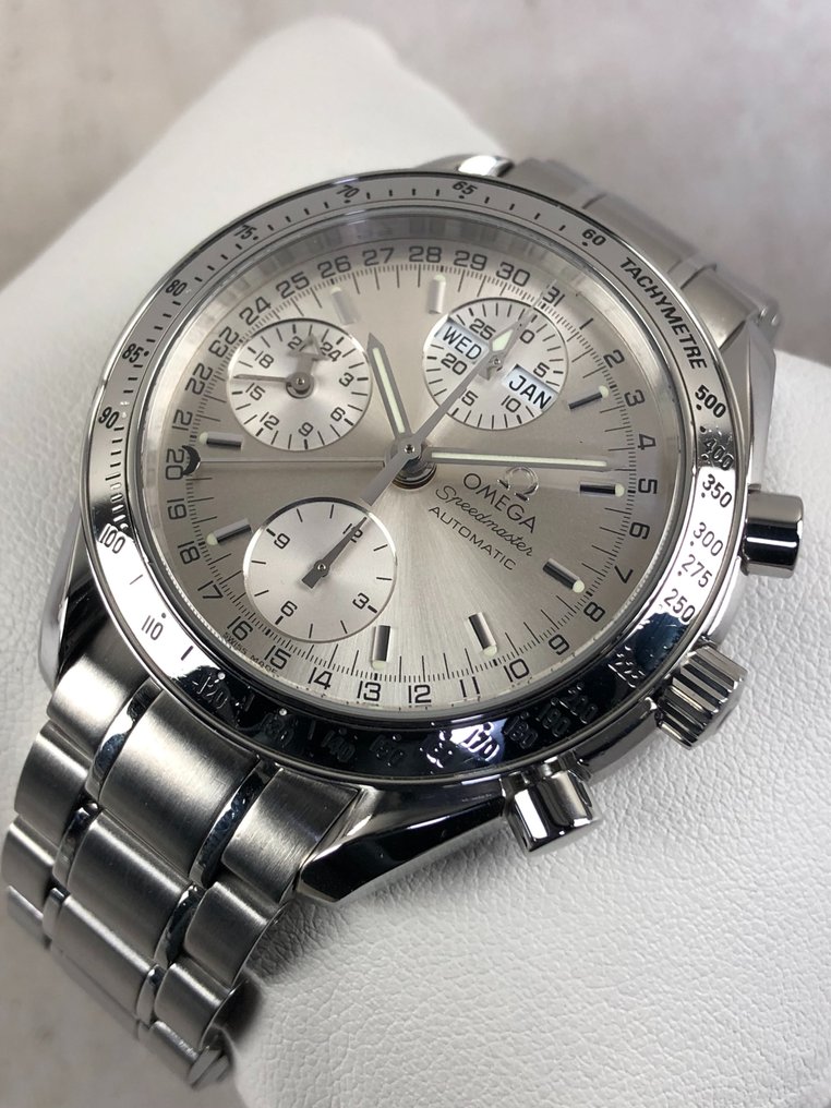 3523.30 omega 2025 speedmaster