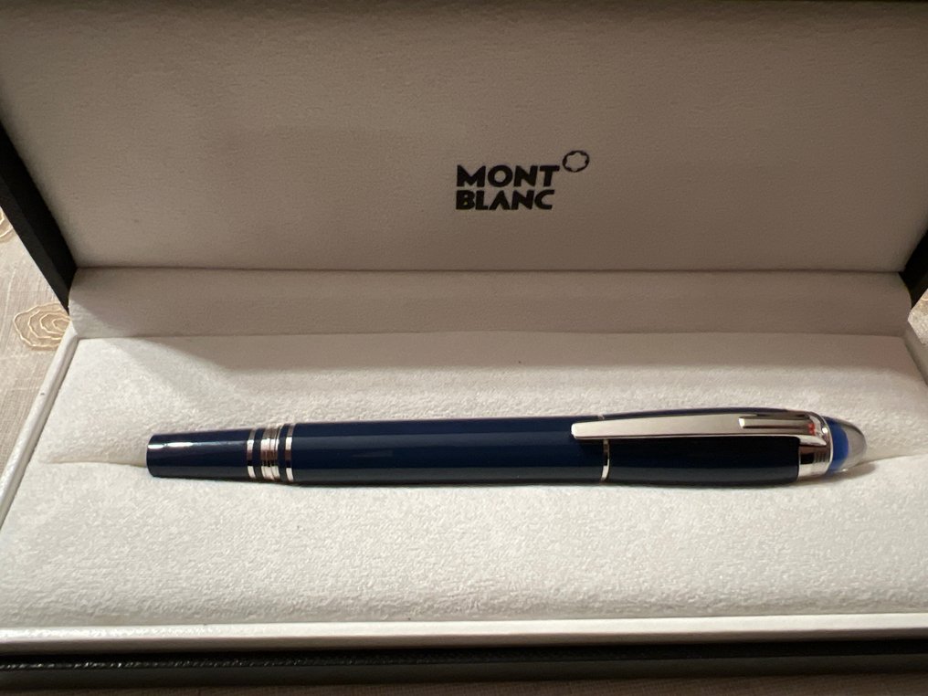 Montblanc starwalker 2025 blue