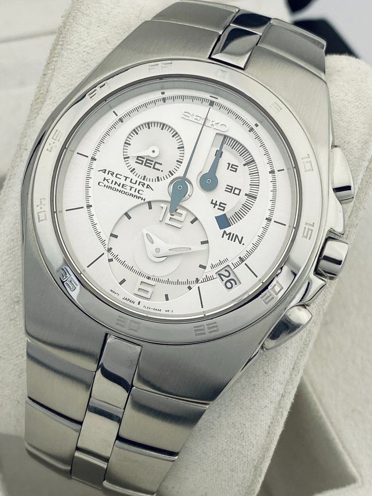 Seiko arctura cheap kinetic chronograph price