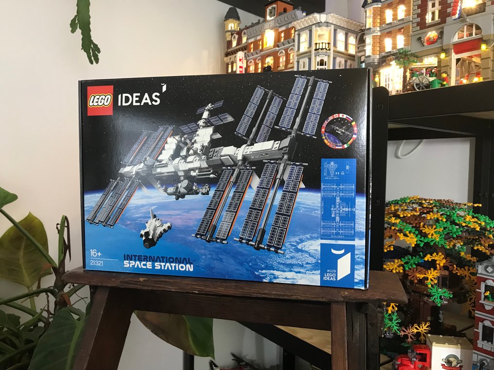 LEGO Ideas 21321 International Space Station 2010 2020
