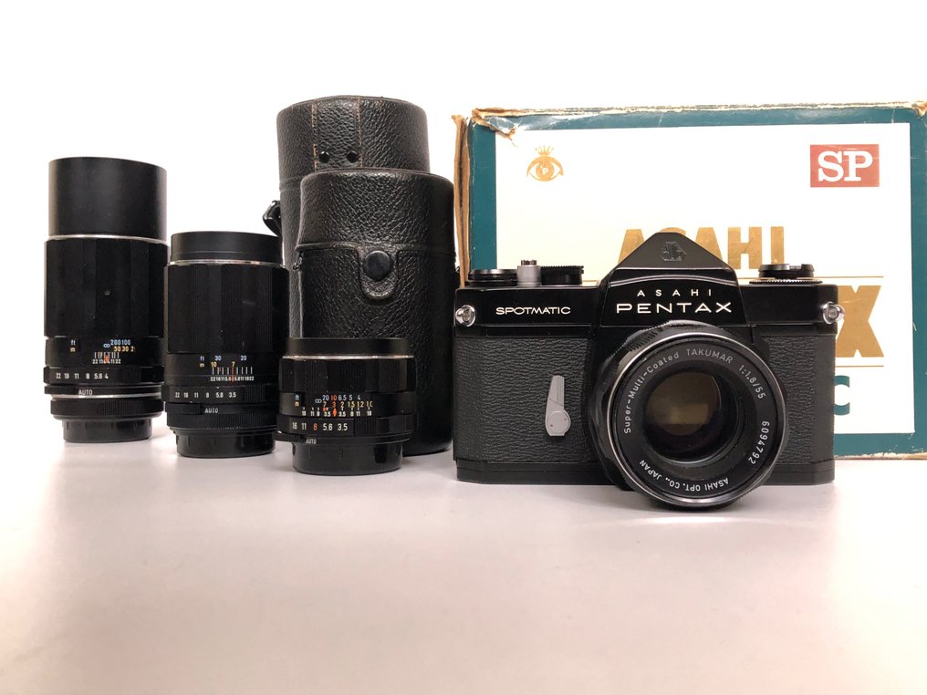 Pentax Spotmatic black paint set + box + 55mm +28mm +135mm +200mm