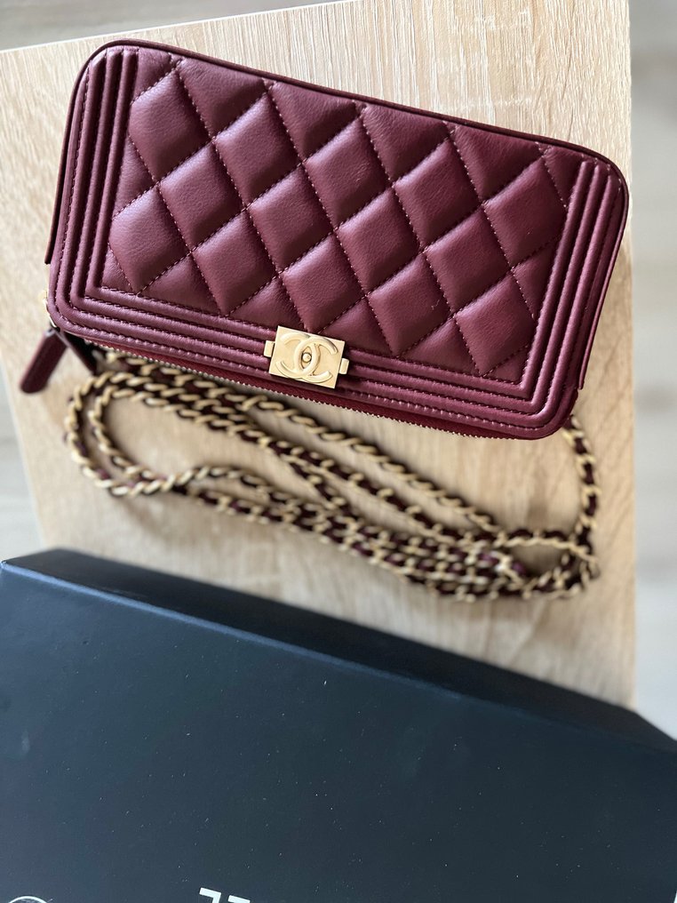 Pochette boy chanel online