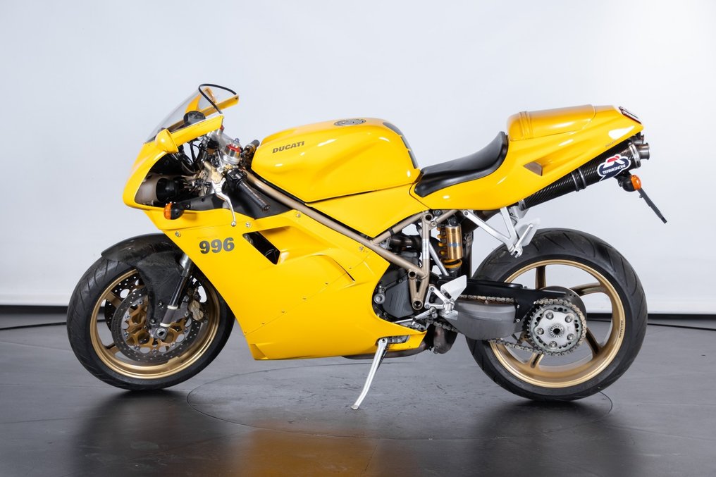 Ducati 996 shop