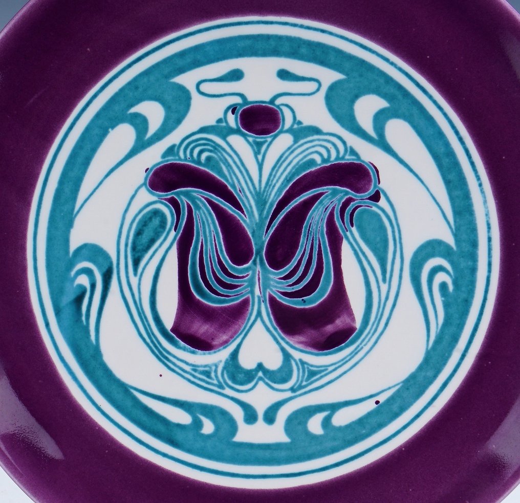 Schramberger Majolika Fabrik - Plate - Art Deco plate with