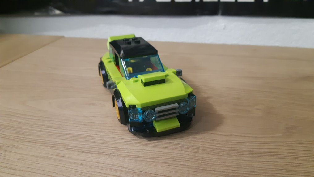 Lego city clearance atelier de tuning