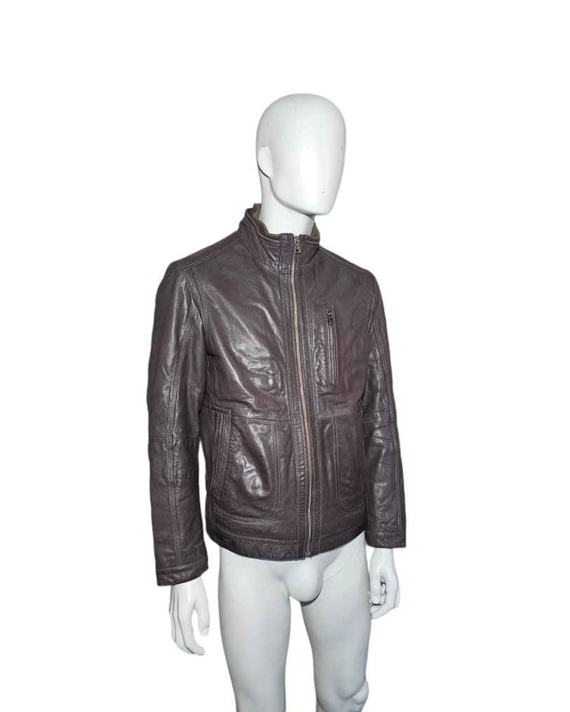Hugo boss aicon 1 leather jacket 2025