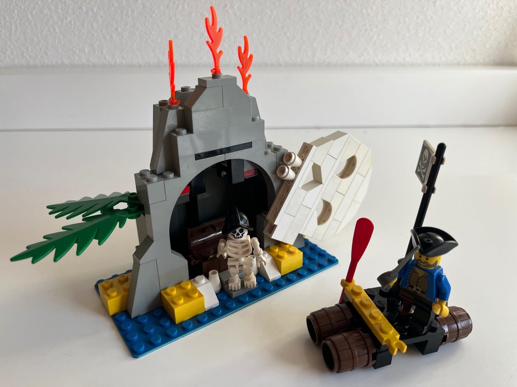 LEGO Pirates 6248 Volcano Island Catawiki