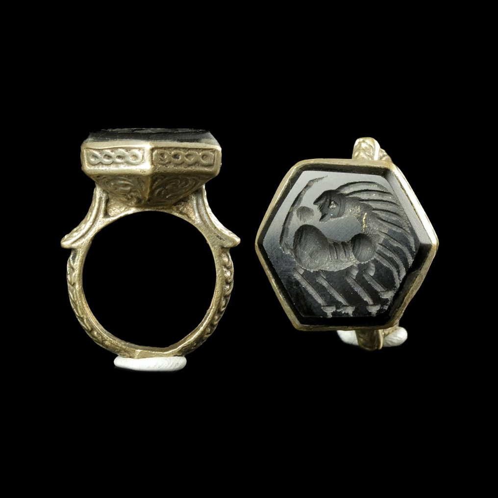 Empire ottoman Bague avec intaille en pierre repr sentant un Lion