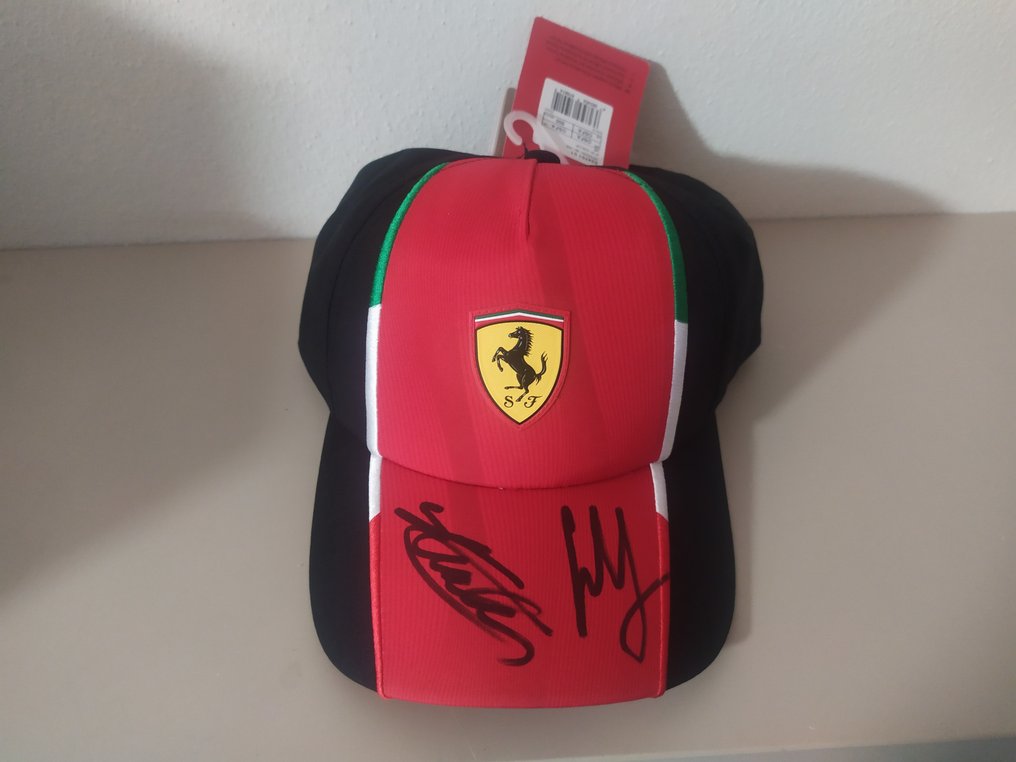 Ferrari - Formula One - Charles Leclerc and Carlos Sainz Jr - 2023 -  Baseball cap - Catawiki