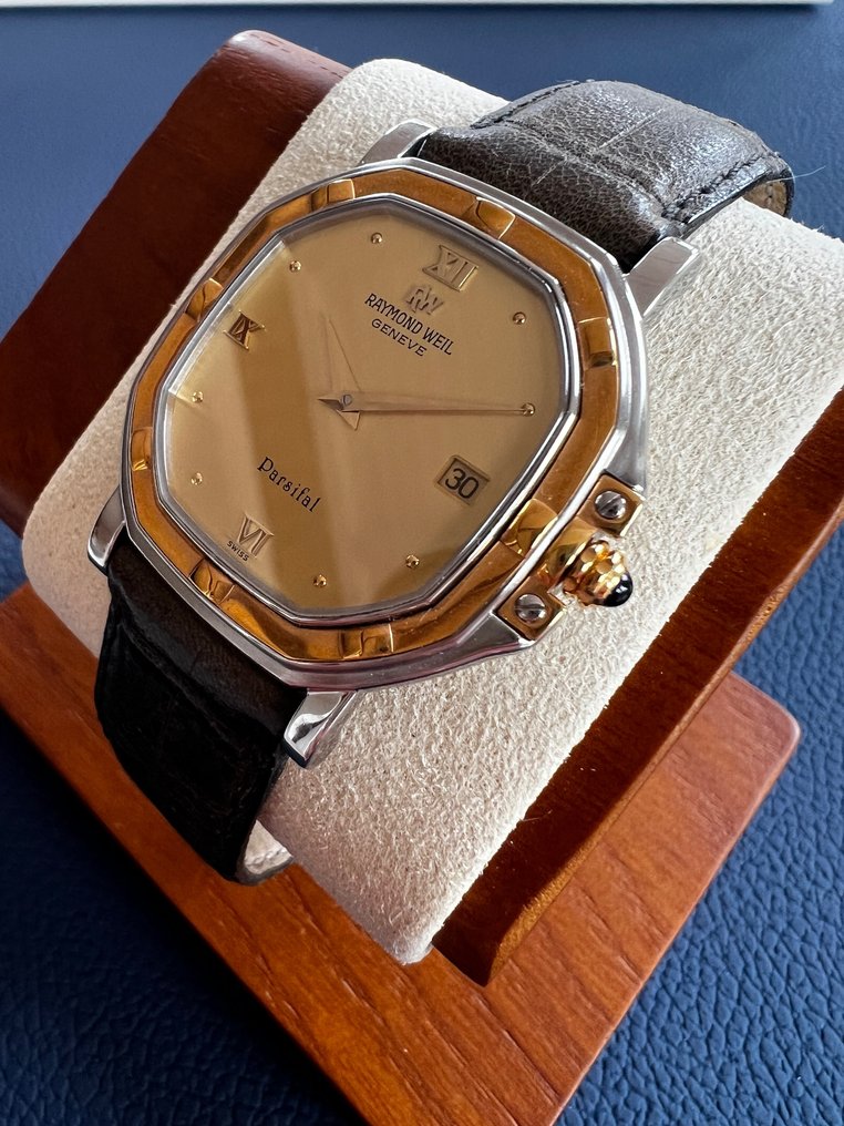Raymond weil outlet wall clock price