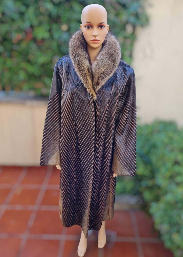 Mink tail discount fur coat