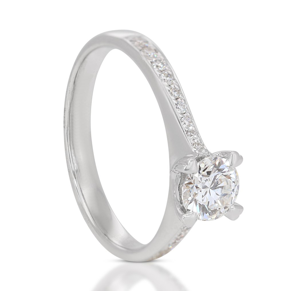 AIG Certification 0 70 total ct of natural diamonds 18 carats Or