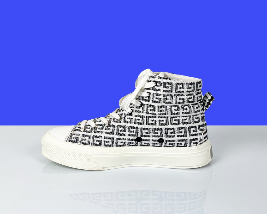 Givenchy scarpe alte hot sale