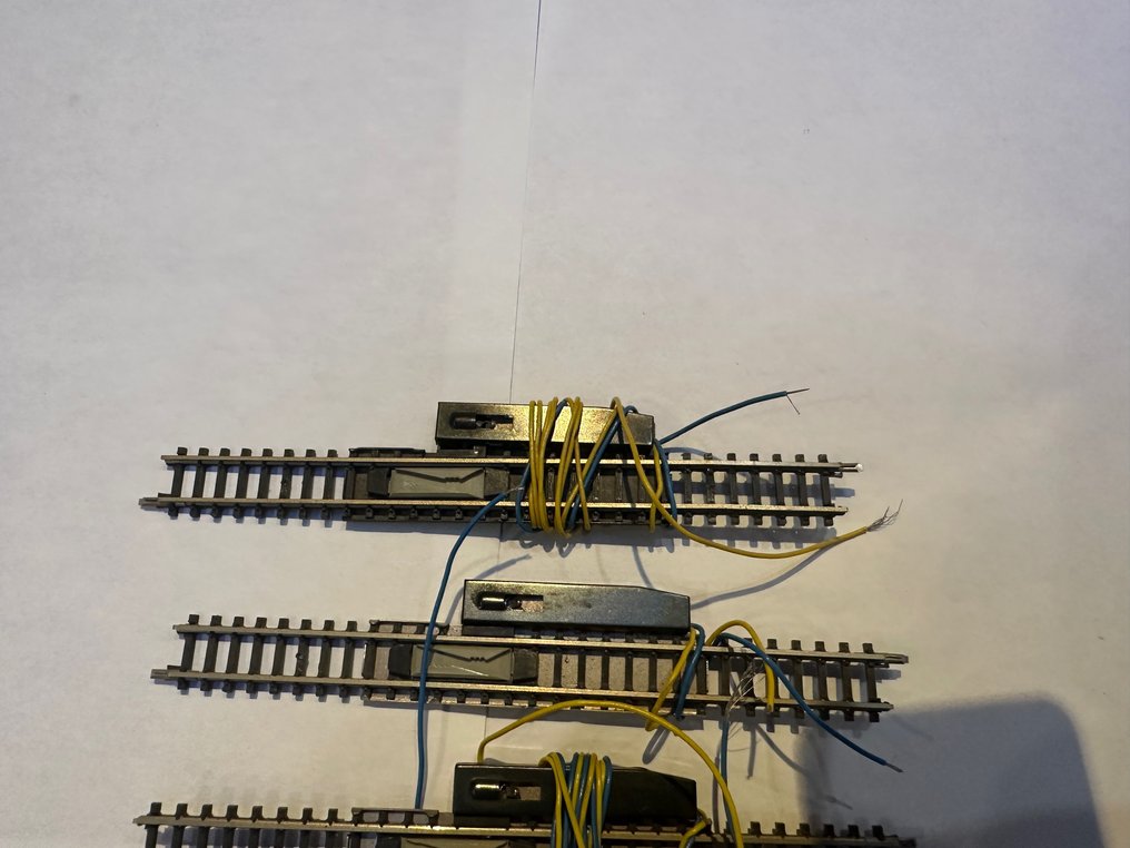 Märklin Z 8597 Model train tracks (5) 5x Märklin 8597 electric