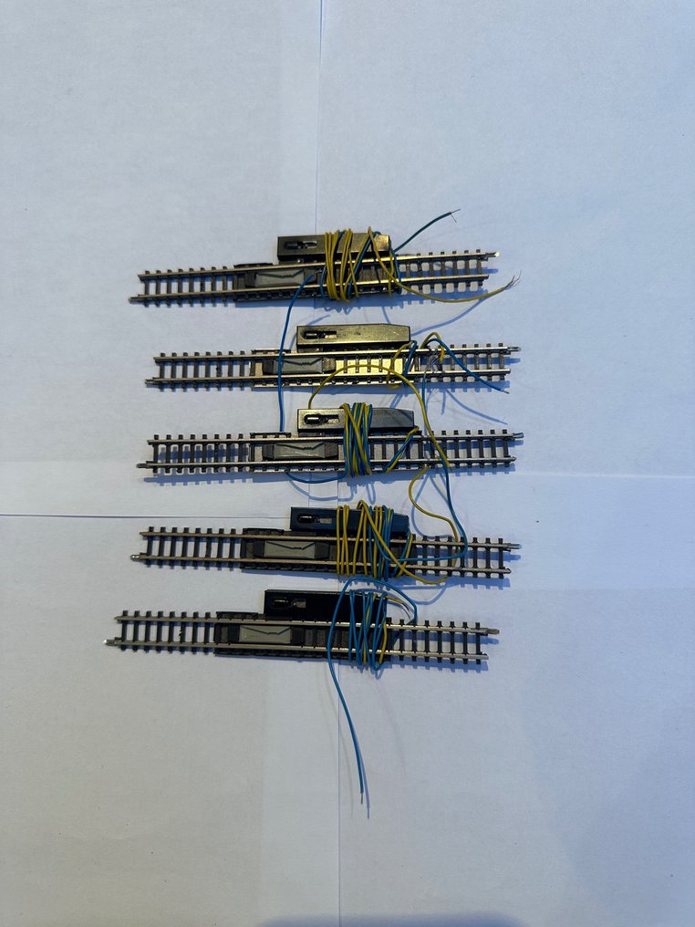 Märklin Z 8597 Model train tracks (5) 5x Märklin 8597 electric