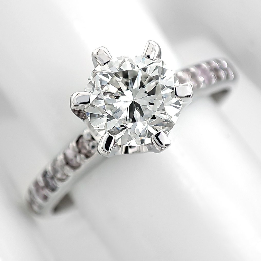 No Reserve Price 1.23 Carat G VS2 And Pink Diamonds Ring 14 kt