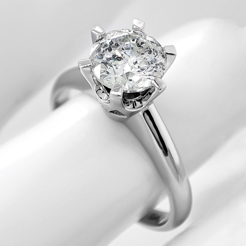 ***No Reserve Price*** 1.20 Carat Diamond Solitaire Ring - 14 kt. White ...