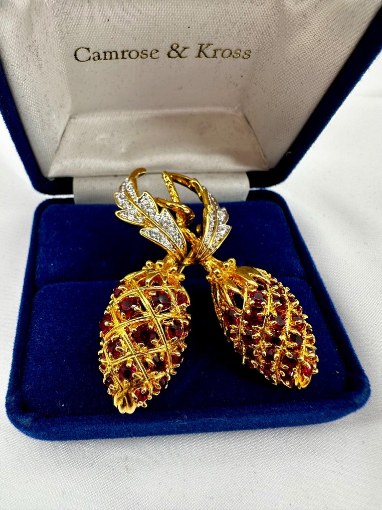 Camrose and kross jacqueline kennedy outlet brooch