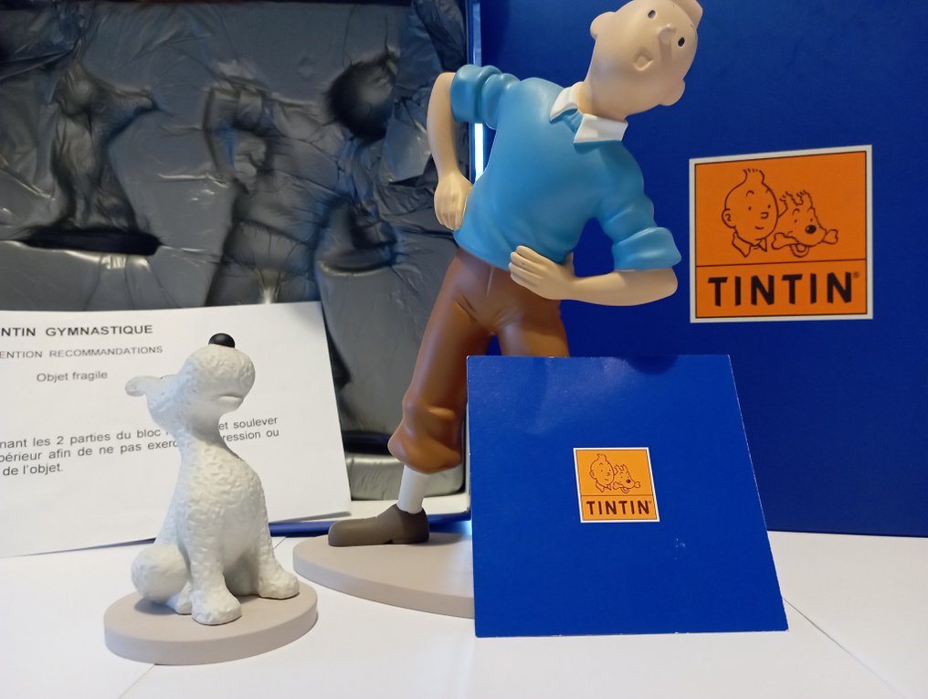 Statuette Moulinsart 45922 - Tintin & Milou gymnastique - Le temple du  soleil - Tintin - Catawiki