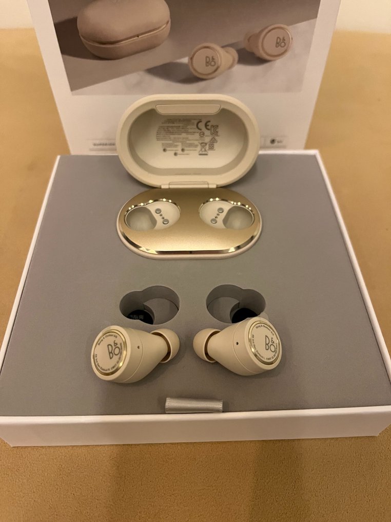 Beoplay e8 on sale 3rd gen gold