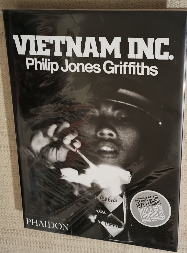 Philip Jones Griffiths - Vietnam Inc - 2001 - Catawiki