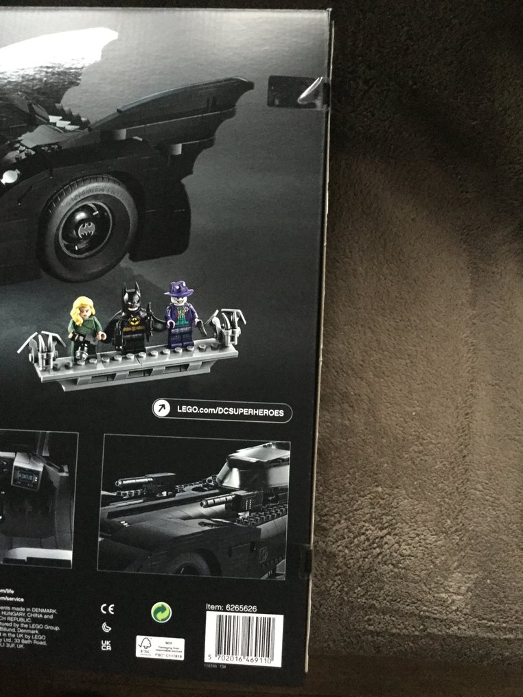 Lego dc super clearance heroes 1989 batmobile 76139