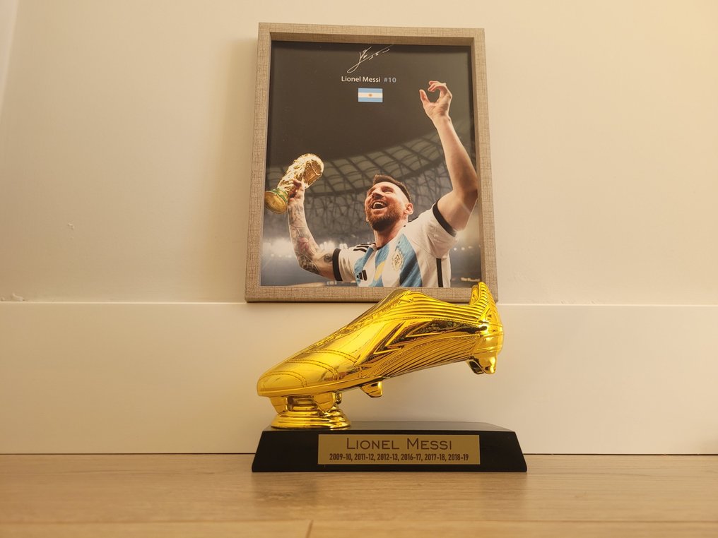 Scarpa dorata Leo Messi cornice con fotografia Messi Argentina