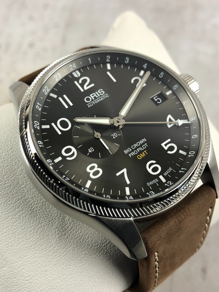 Oris big crown propilot gmt small second deals
