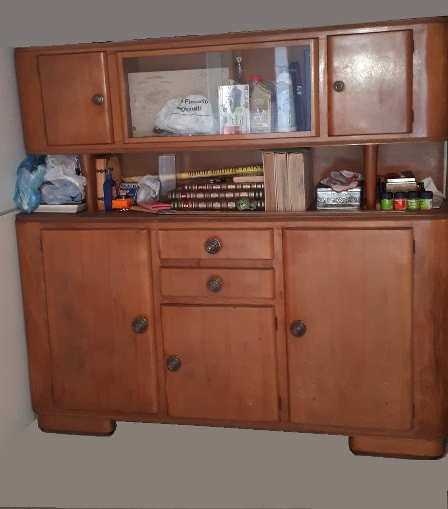 Credenza alta Credenza anni ‘50 in legno di faggio tamburato color miele scuro Catawiki