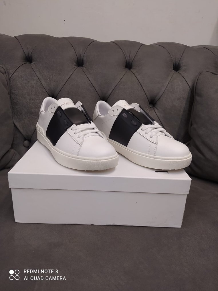 Used clearance valentino sneakers