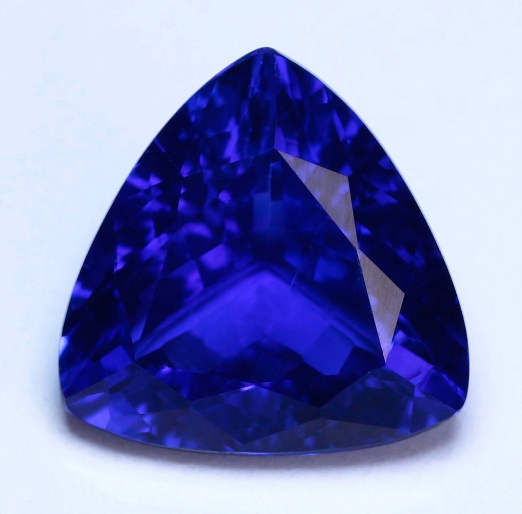 Royal blue clearance tanzanite