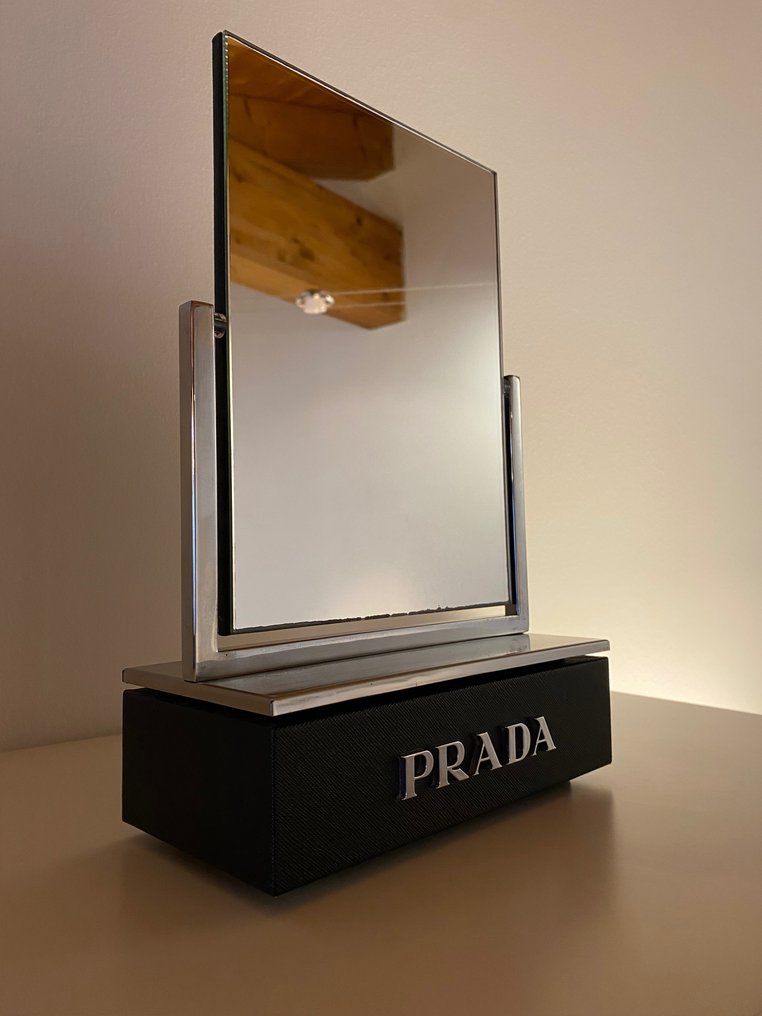 Prada mirror shop
