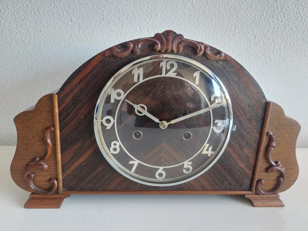 Meccanismo orologio da outlet parete junghans